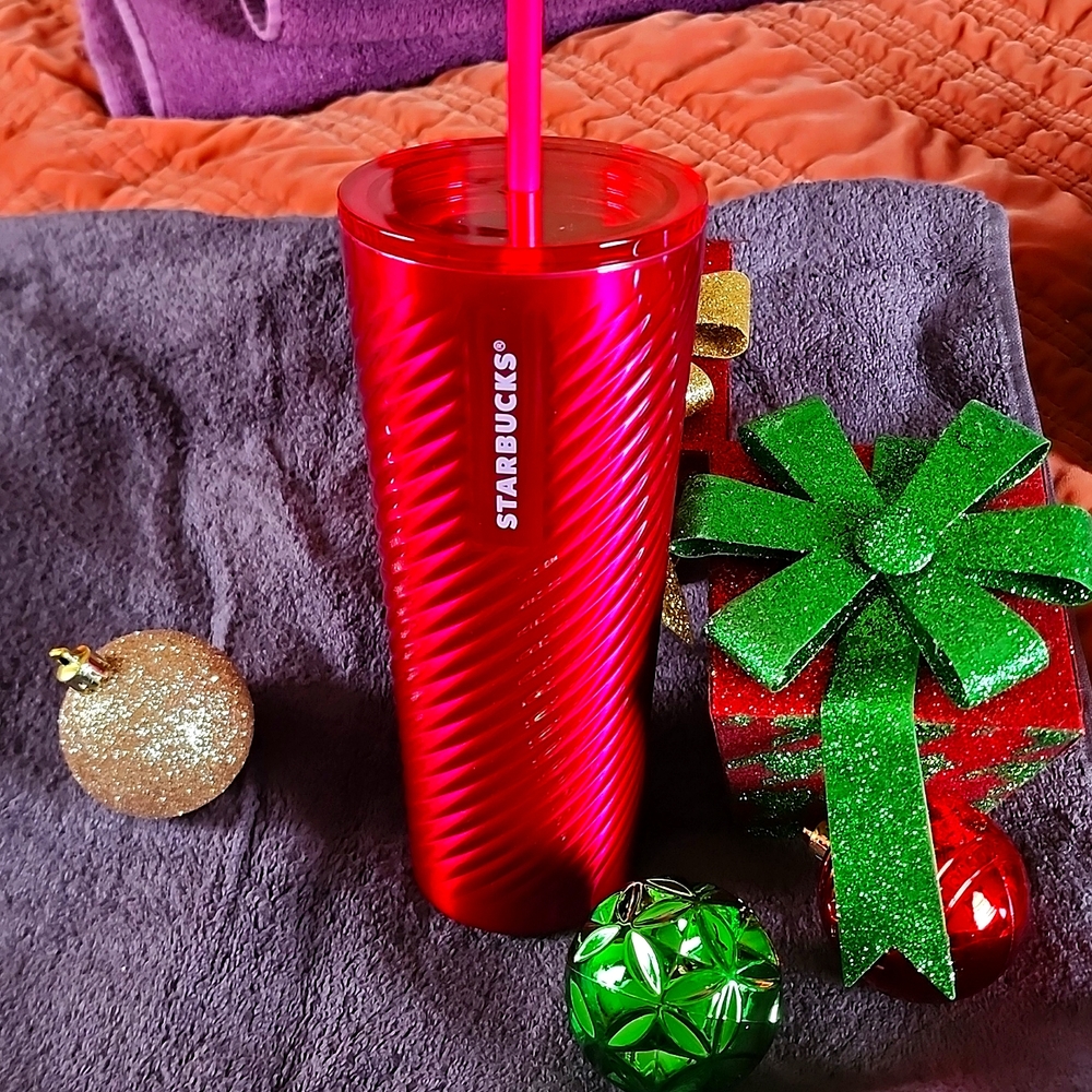 🩷❤💕Starbucks Red Metal Tumbler💕💕